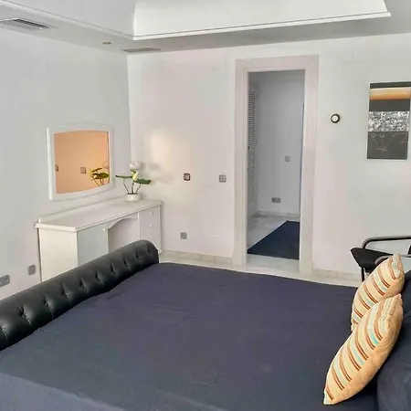 Frontline Sea In The Center Of Puerto Banus-beach Apartment *