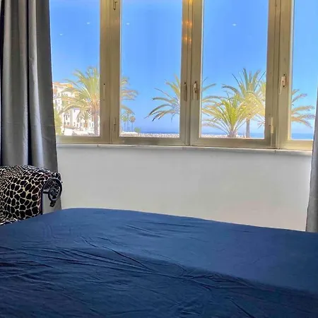 Frontline Sea In The Center Of Puerto Banus-beach Lejlighed