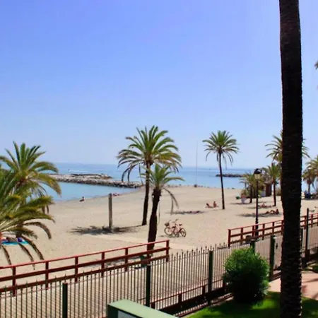 Frontline Sea In The Center Of Puerto Banus-beach Marbella
