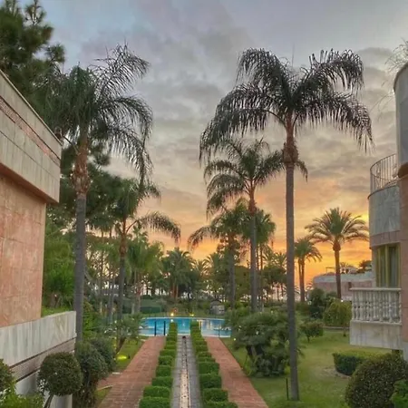 Frontline Sea In The Center Of Puerto Banus-beach *