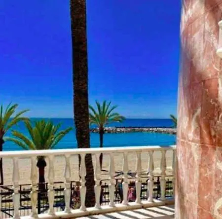 Frontline Sea In The Center Of Puerto Banus-beach Lejlighed