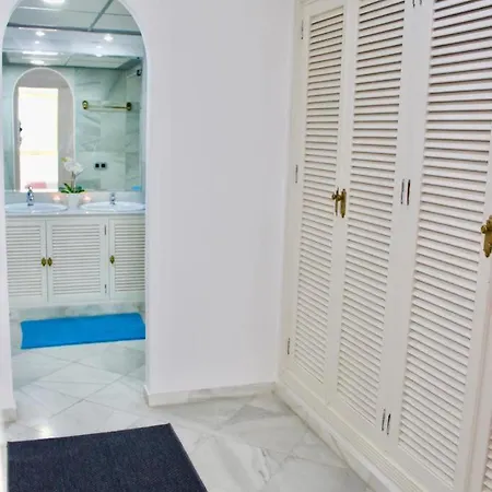 Apartment Frontline Sea In The Center Of Puerto Banus-beach Marbella