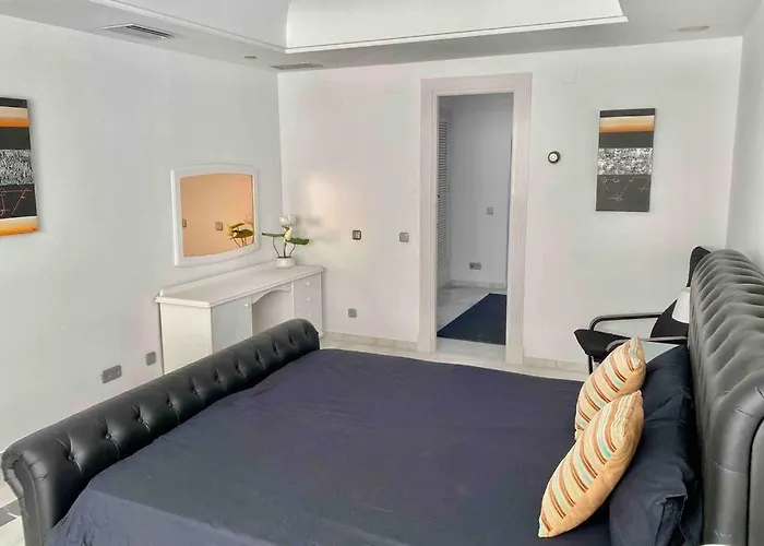 Frontline Sea In The Center Of Puerto Banus-beach 아파트 *