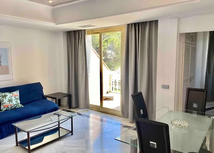 Frontline Sea In The Center Of Puerto Banus-beach 아파트 마르베야