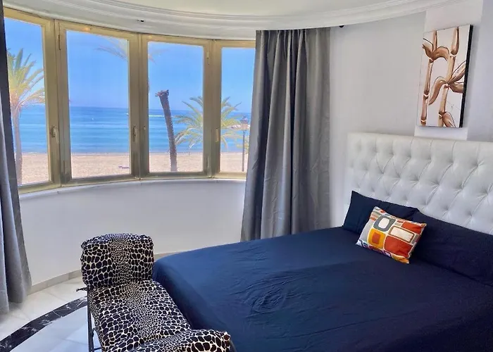 아파트 Frontline Sea In The Center Of Puerto Banus-beach *